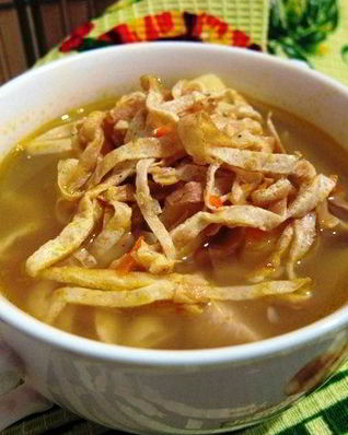 Куриный суп с яичными блинчиками