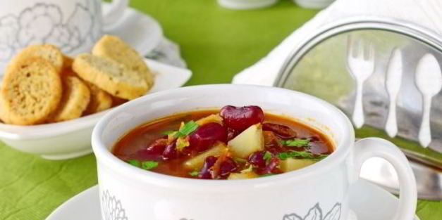 постный суп с консервированной фасолью