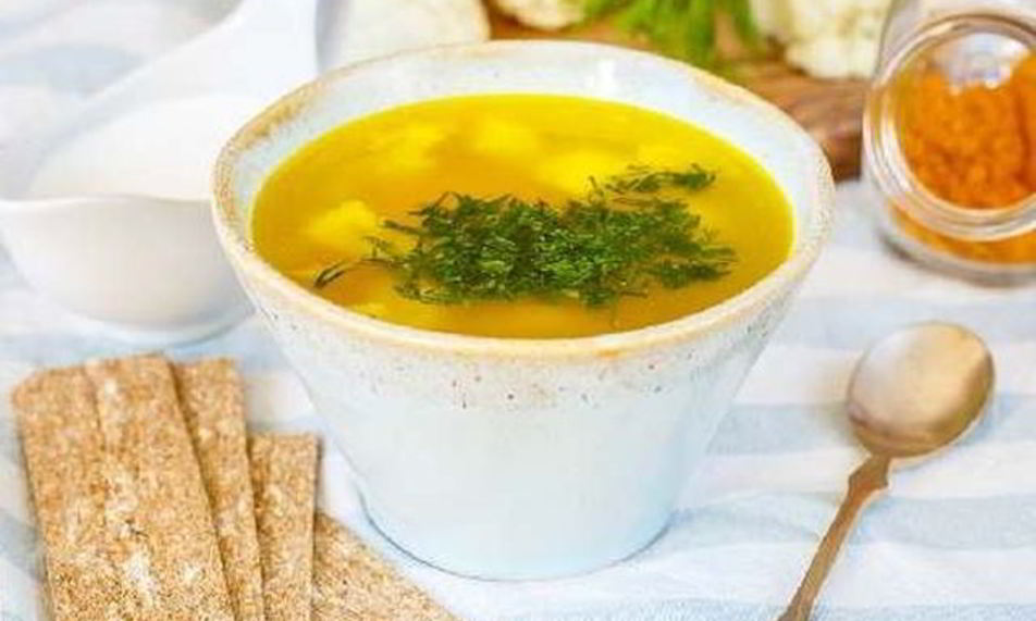 Рецепт простой куриный суп с цветной капустой и плавленым сыром