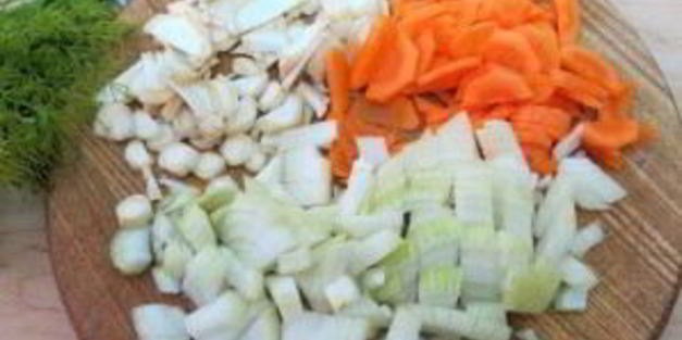 щавельный суп с яйцом