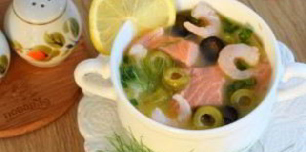 сливочный суп с лососем и креветками