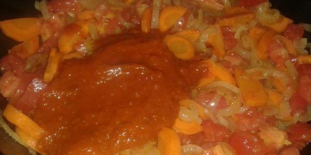 суп из баранины с помидорами и рисом