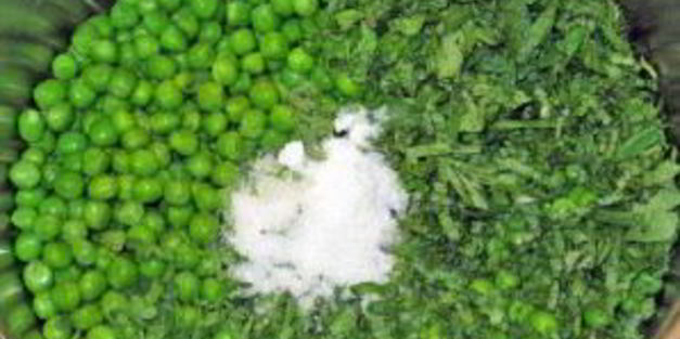 суп из зеленого горошка с мятой