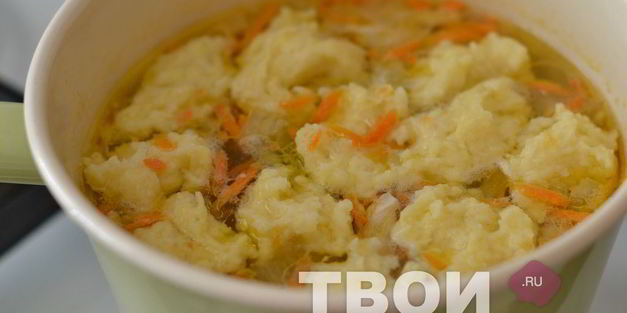 суп куриный с клецками