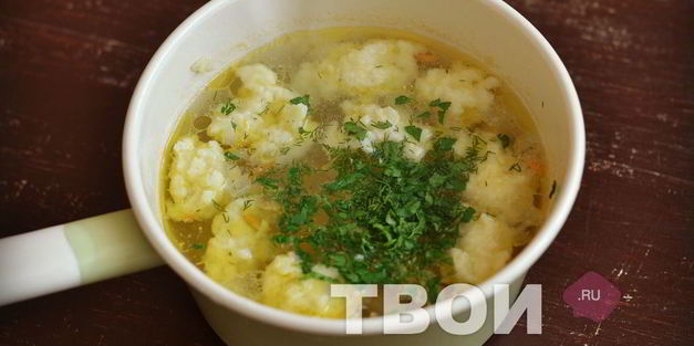 суп куриный с клецками