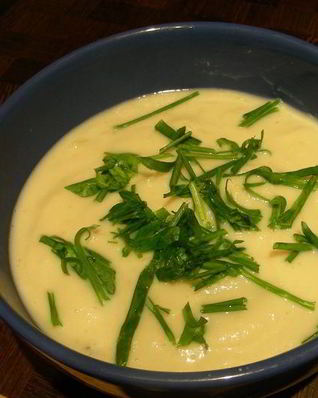 Горячий суп-пюре с огурцами