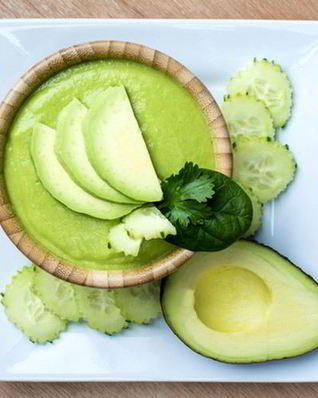 Летний суп-пюре с авокадо и огурцами