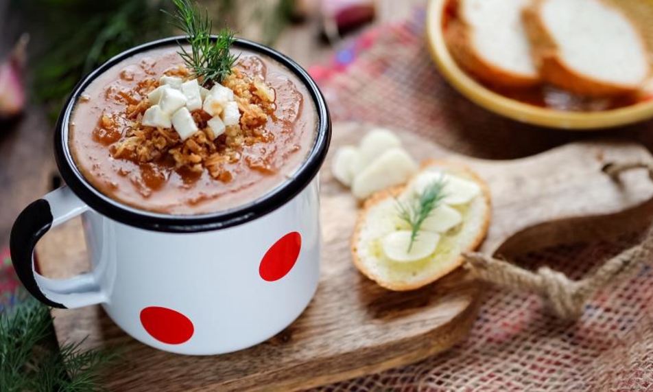 Рецепт овощной суп-пюре с луковыми чипсами и адыгейским сыром