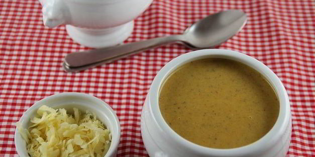 пряный морковный суп-пюре с бататом, грибами и грушей