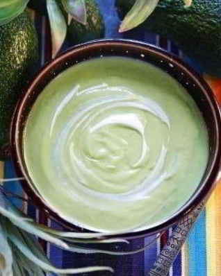 Суп-пюре из авокадо с кабачком