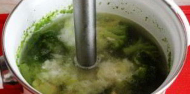 суп-пюре из брокколи с курицей