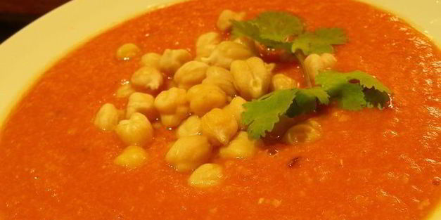 суп-пюре из чечевицы и нута с помидорами