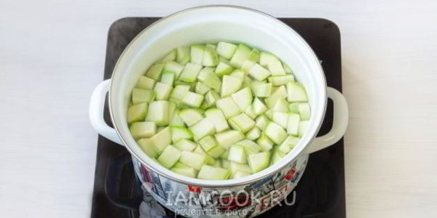 суп-пюре из кабачков с плавленным сыром