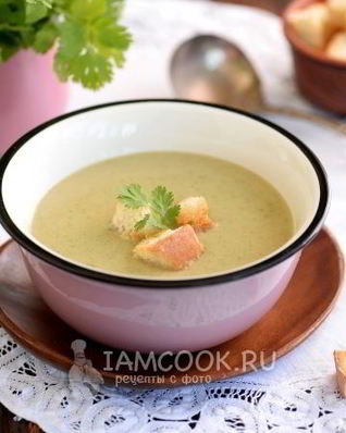Суп-пюре из кабачков со сливками