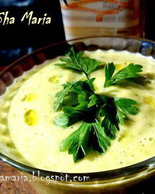 Суп-пюре из петрушки с сыром бри