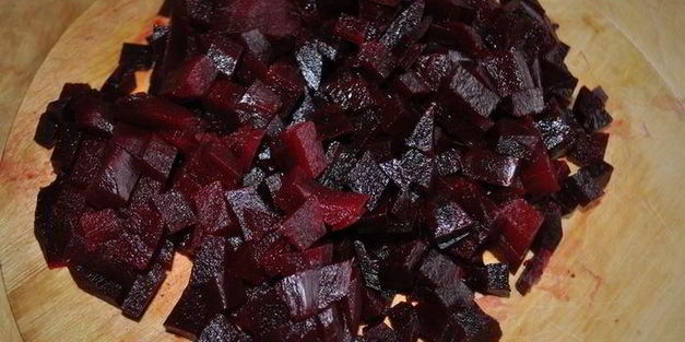 суп-пюре из свеклы с апельсином и замороженным йогуртом