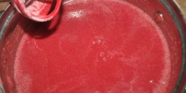 суп-пюре из свеклы с апельсином и замороженным йогуртом