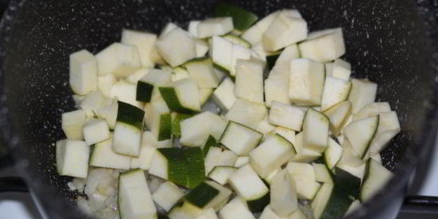 суп-пюре из цветной капусты и цуккини