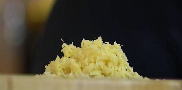 суп-пюре из цветной капусты с имбирем