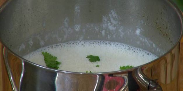 суп-пюре из цветной капусты с имбирем