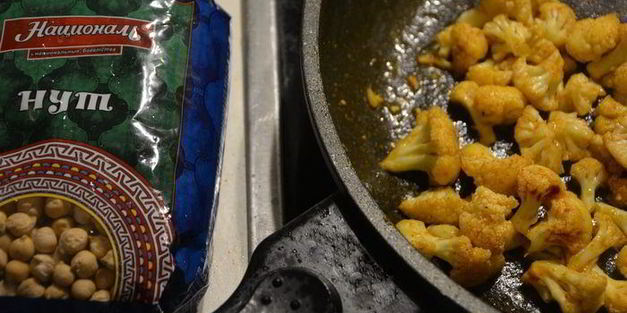 суп-пюре из цветной капусты с нутом