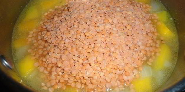 суп-пюре из тыквы с чечевицей