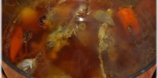 суп-пюре из тыквы с курицей и зеленым горошком