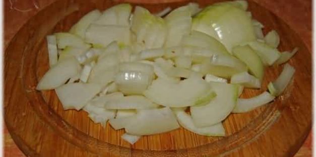 суп-пюре из тыквы с курицей и зеленым горошком