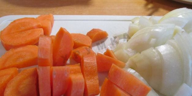 суп-пюре из тыквы со сливками в мультиварке