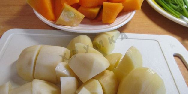 суп-пюре из тыквы со сливками в мультиварке