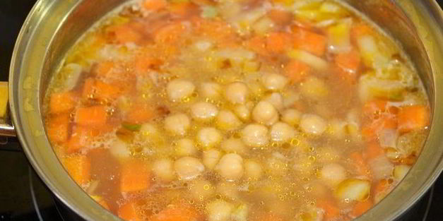 суп-пюре с чечевицей и нутом