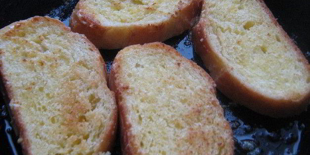 суп-пюре тыквенный с гренками и сыром