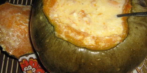 суп-пюре тыквенный с гренками и сыром