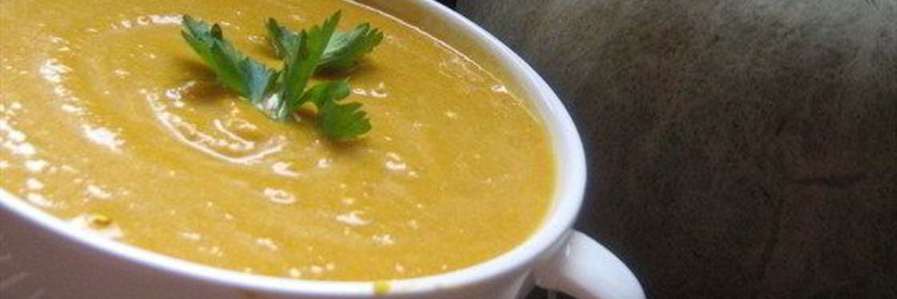 Тыквенный суп-пюре с сыром и гренками