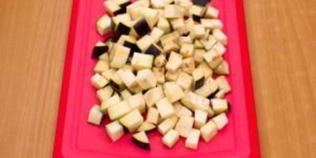 суп с бараниной и овощами в горшочке