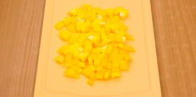 суп с бараниной и овощами в горшочке