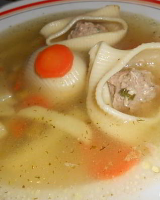 Суп с фаршированными макаронами
