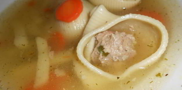 суп с фаршированными макаронами