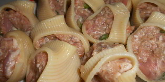 суп с фаршированными макаронами