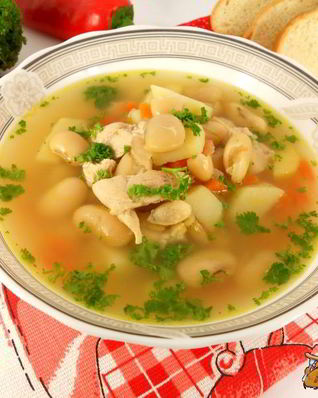 Суп с фасолью и курицей в мультиварке