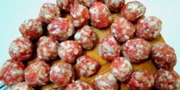 суп с фрикадельками и шпинатом