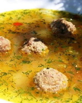 Суп с картофелем и мясными фрикадельками