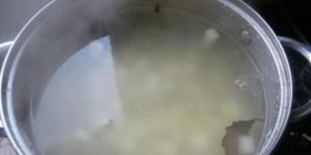 суп с колбасой и вермишелью