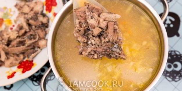 суп с консервированной сайрой и рисом