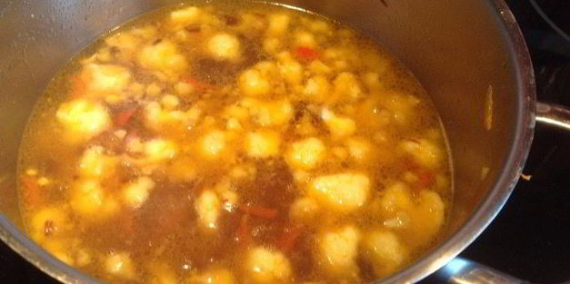 суп с цветной капустой и индейкой