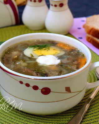 Суп со щавелем, капустой и шампиньонами