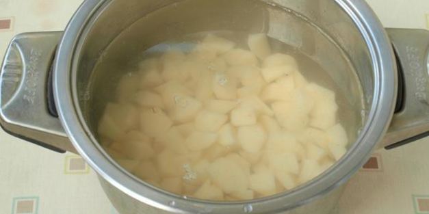 суп со щавелем, капустой и шампиньонами