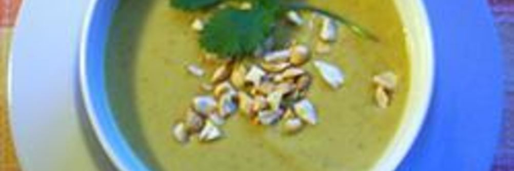 Тайский суп-карри с арахисом