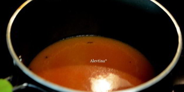 томатный суп с крутонами