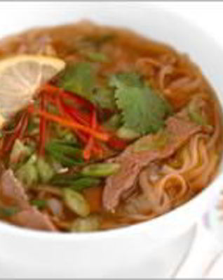 Вьетнамский суп с говядиной и лапшой